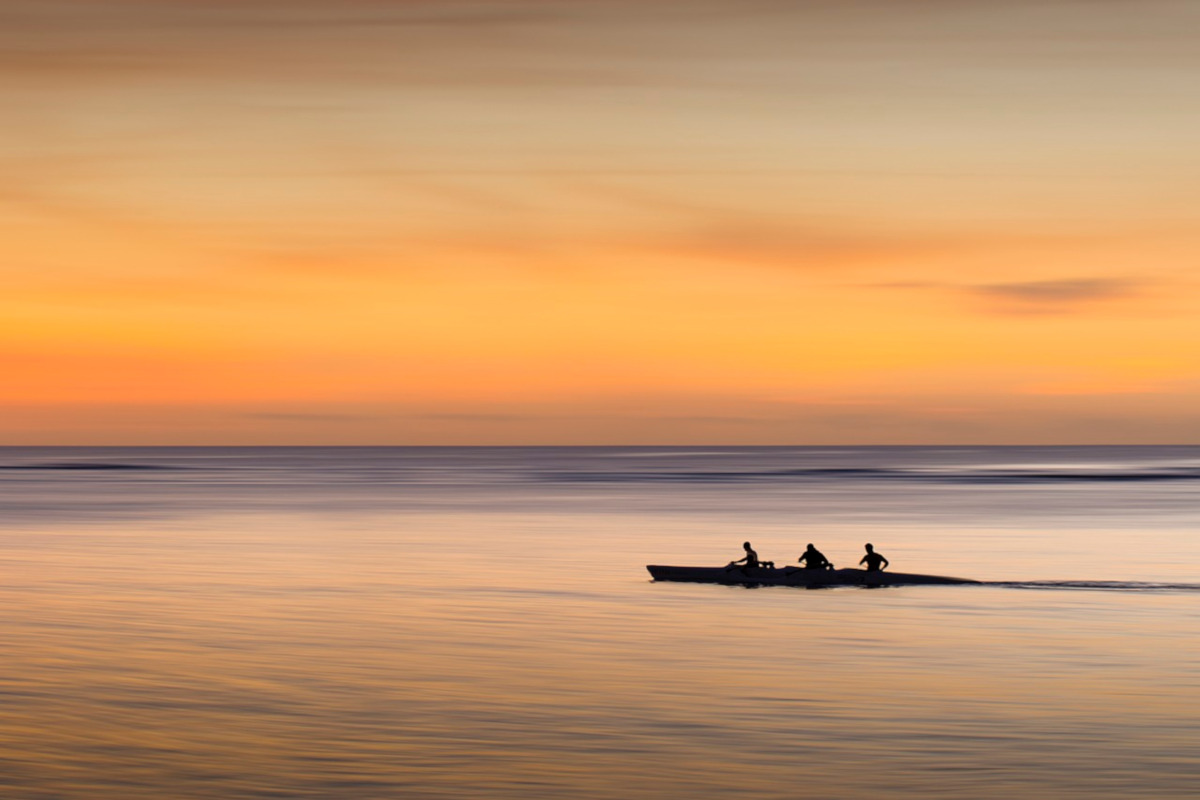 background_oceano_tramonto_barca.jpg